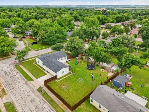1601 Rindie Street Irving TX 75060