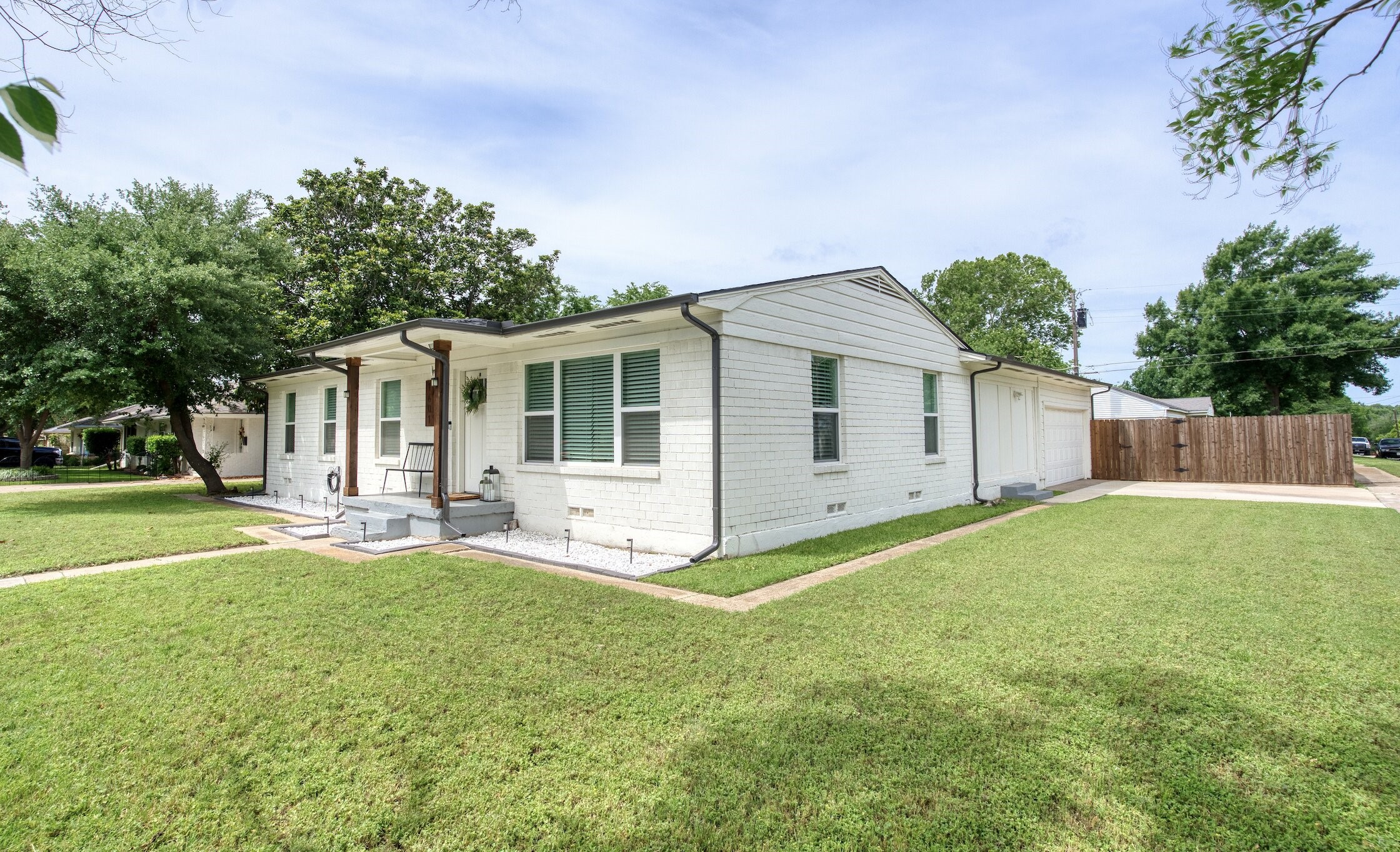 1601 Rindie Street Irving TX 75060