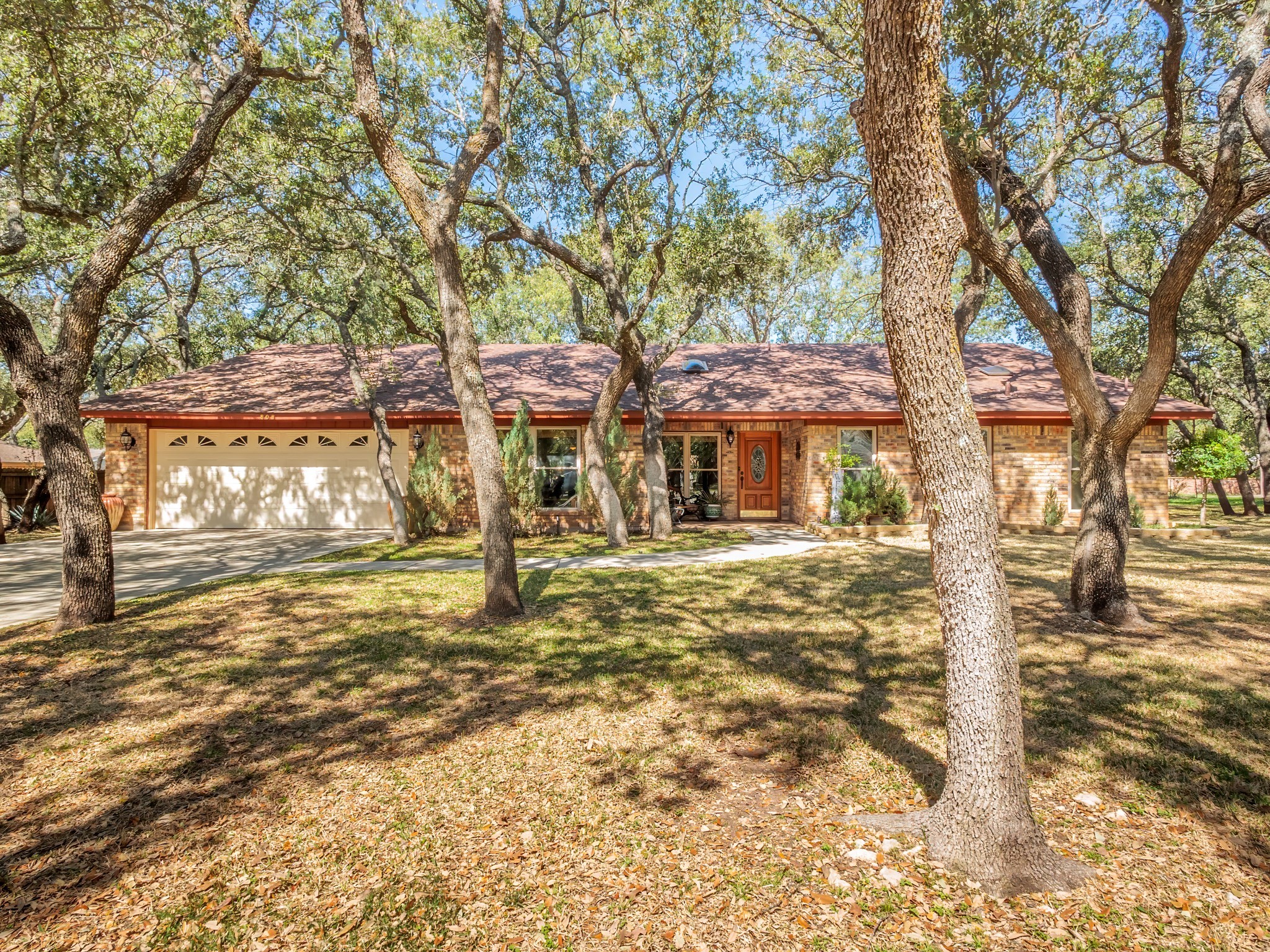 808 Hillcrest Drive Brownwood TX 76801
