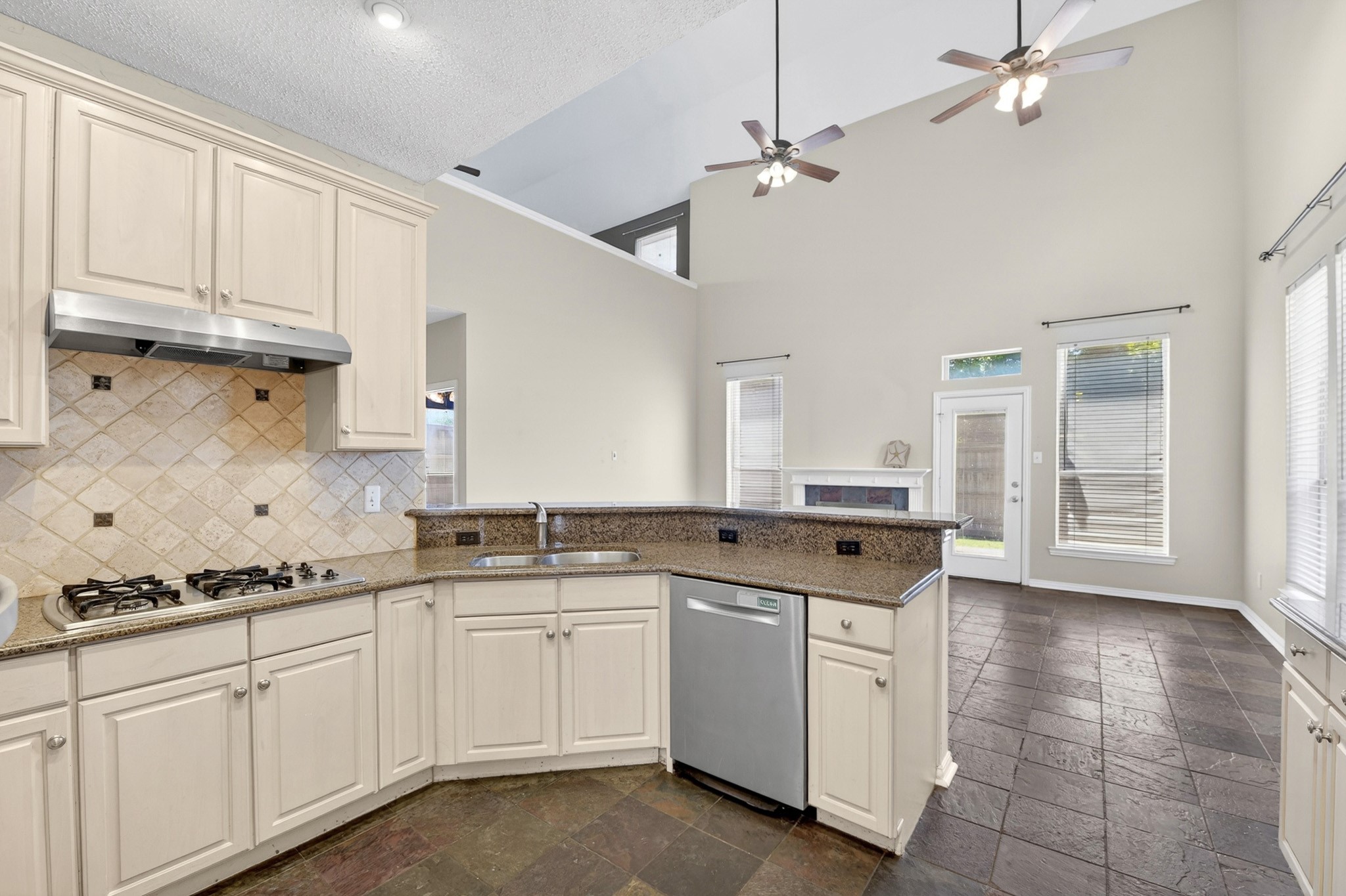 3792 Waterford Drive Addison TX 75001