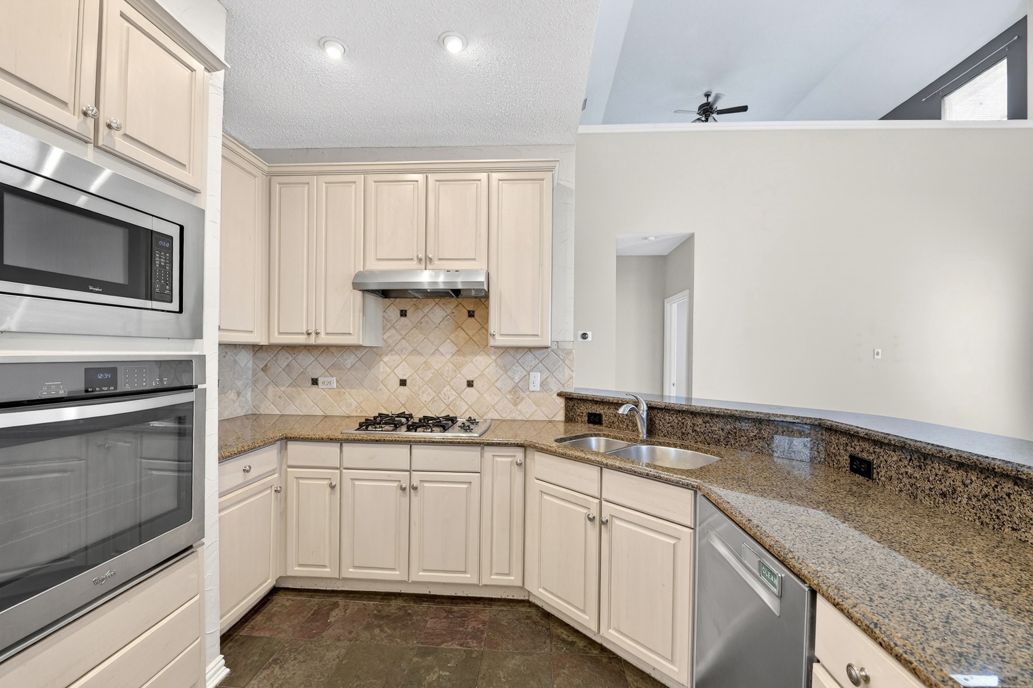 3792 Waterford Drive Addison TX 75001