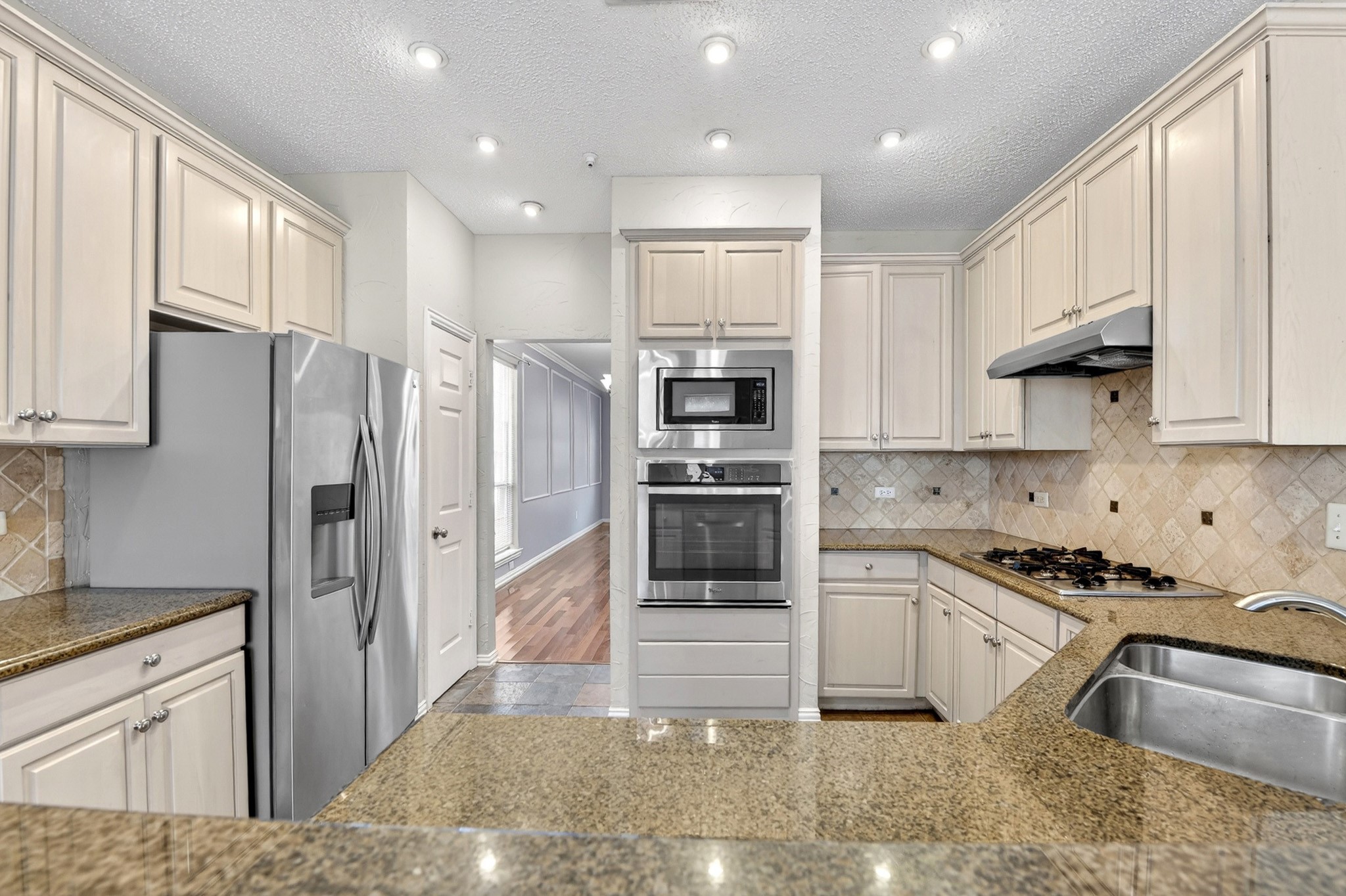 3792 Waterford Drive Addison TX 75001