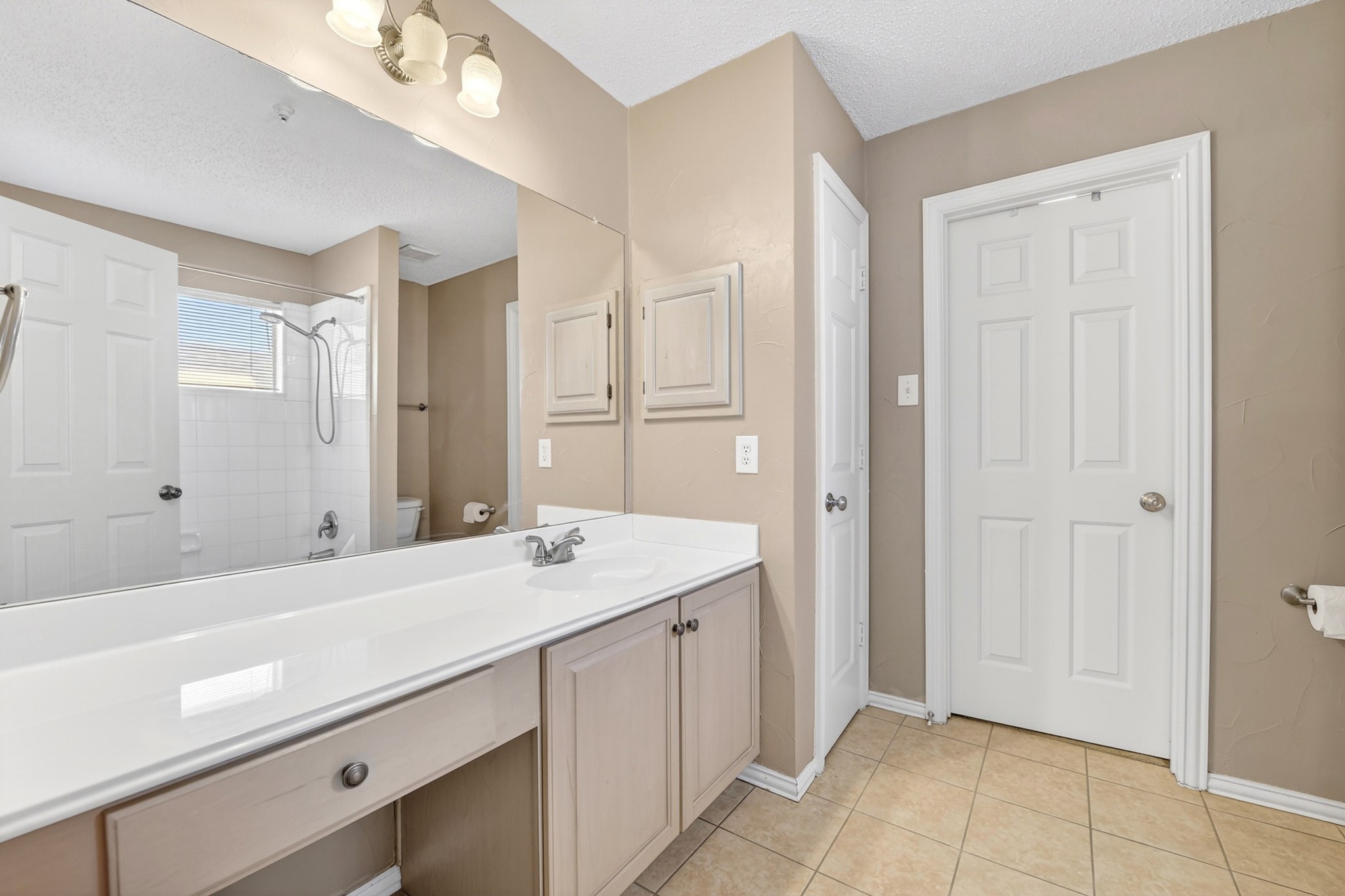 3792 Waterford Drive Addison TX 75001