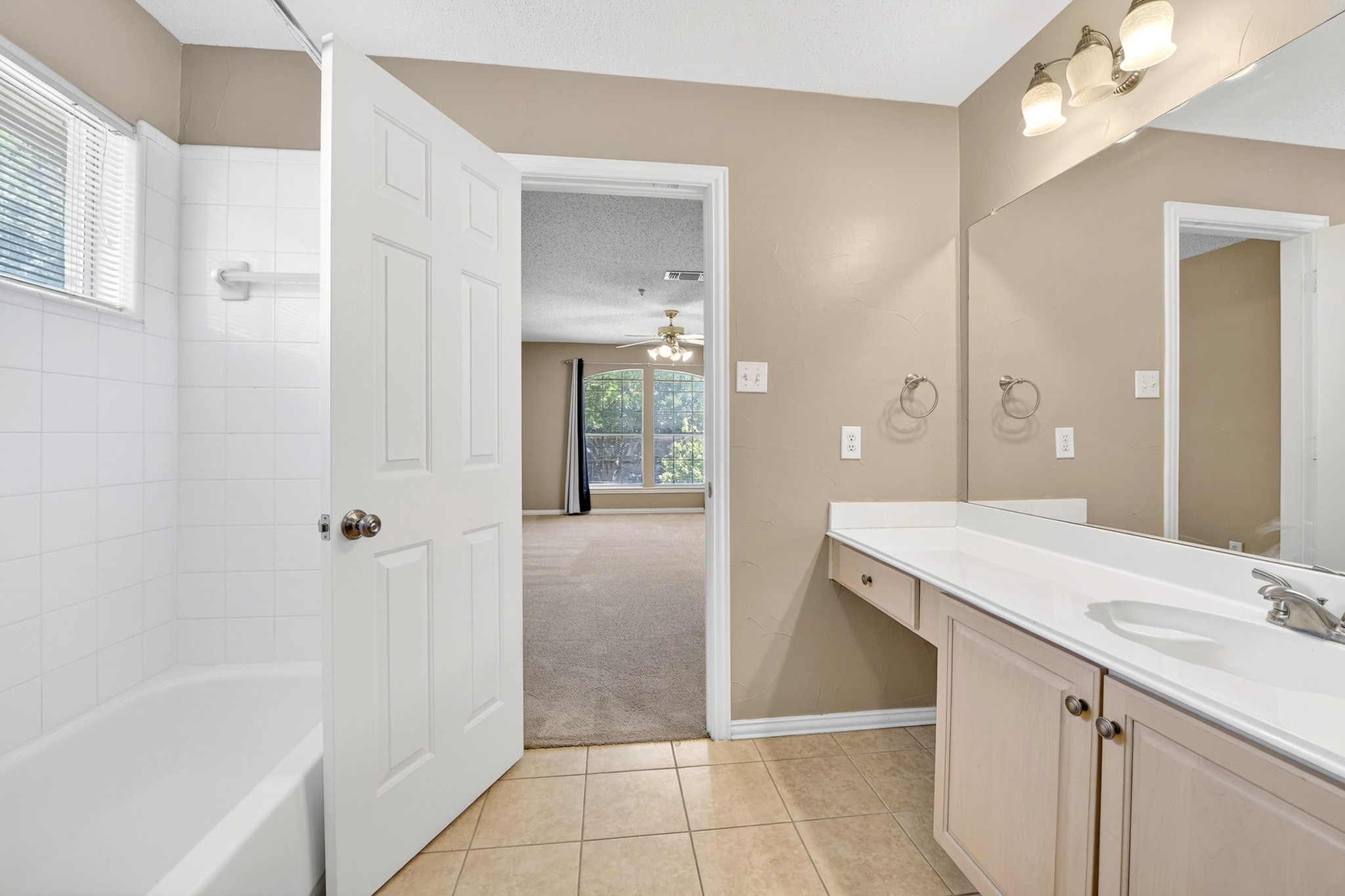 3792 Waterford Drive Addison TX 75001