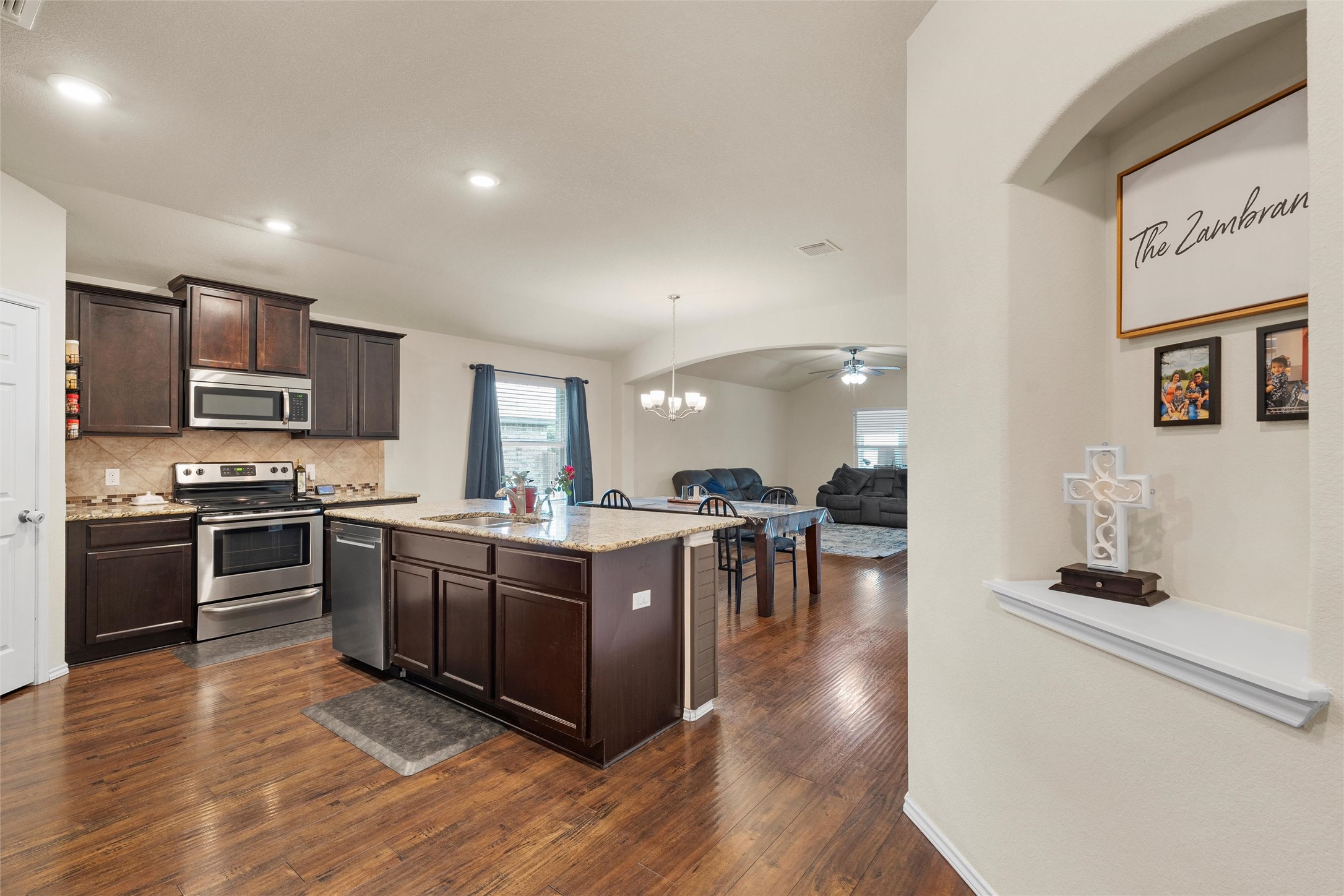 2700 Gilchrist Drive Lorena TX 76655