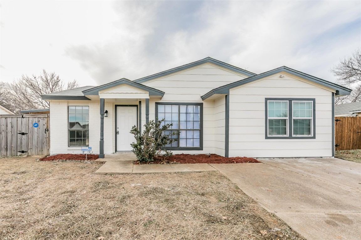 2118 Sharpshire Lane Arlington TX 76014