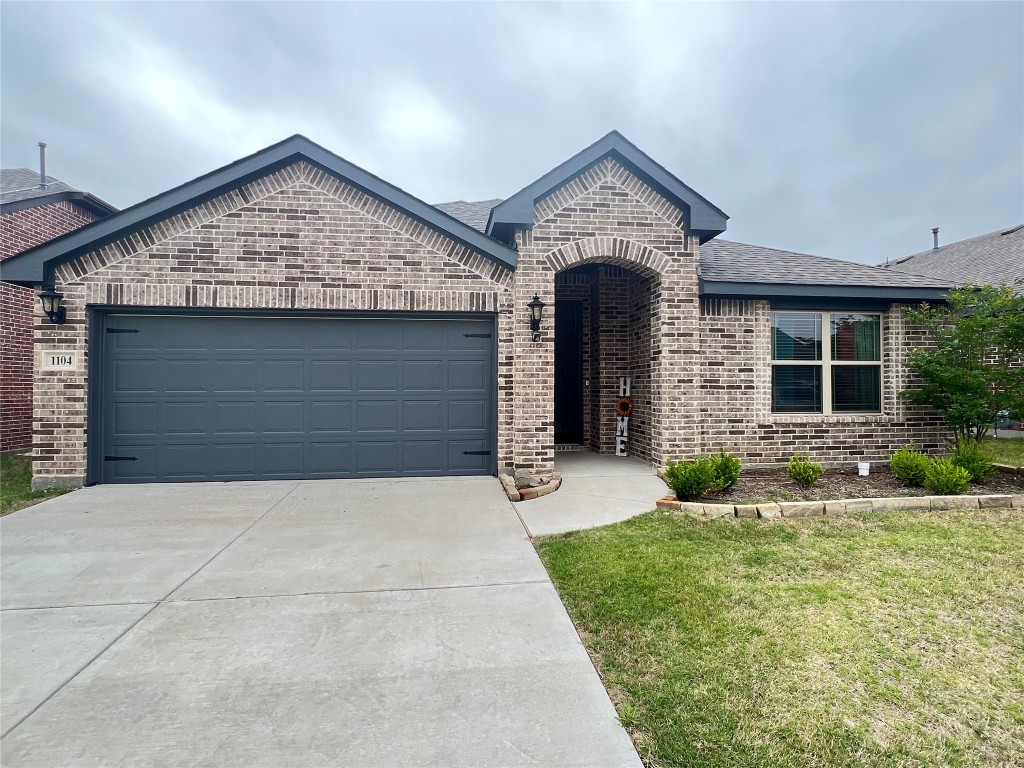 1104 Kingbird Lane Alvarado TX 76009