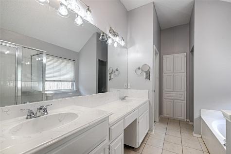 8737 San Joaquin Trail Fort Worth TX 76118
