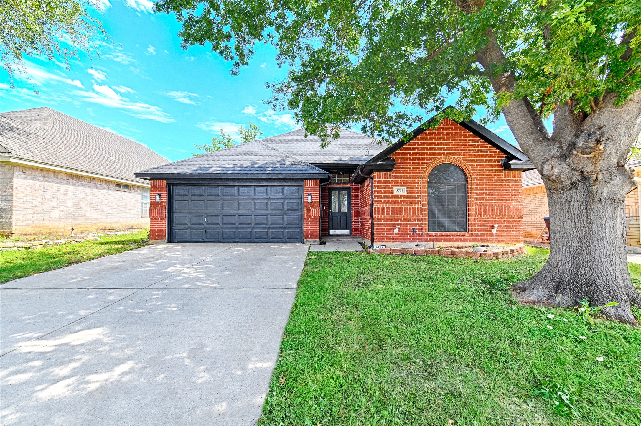 8737 San Joaquin Trail Fort Worth TX 76118