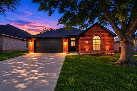 8737 San Joaquin Trail Fort Worth TX 76118