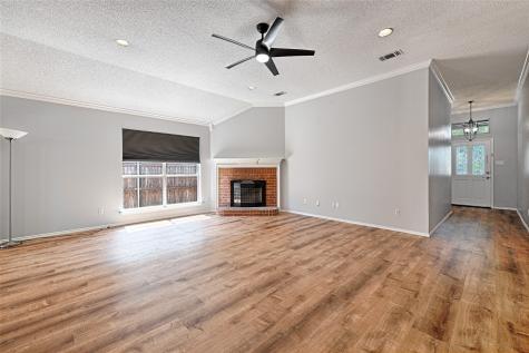 8737 San Joaquin Trail Fort Worth TX 76118