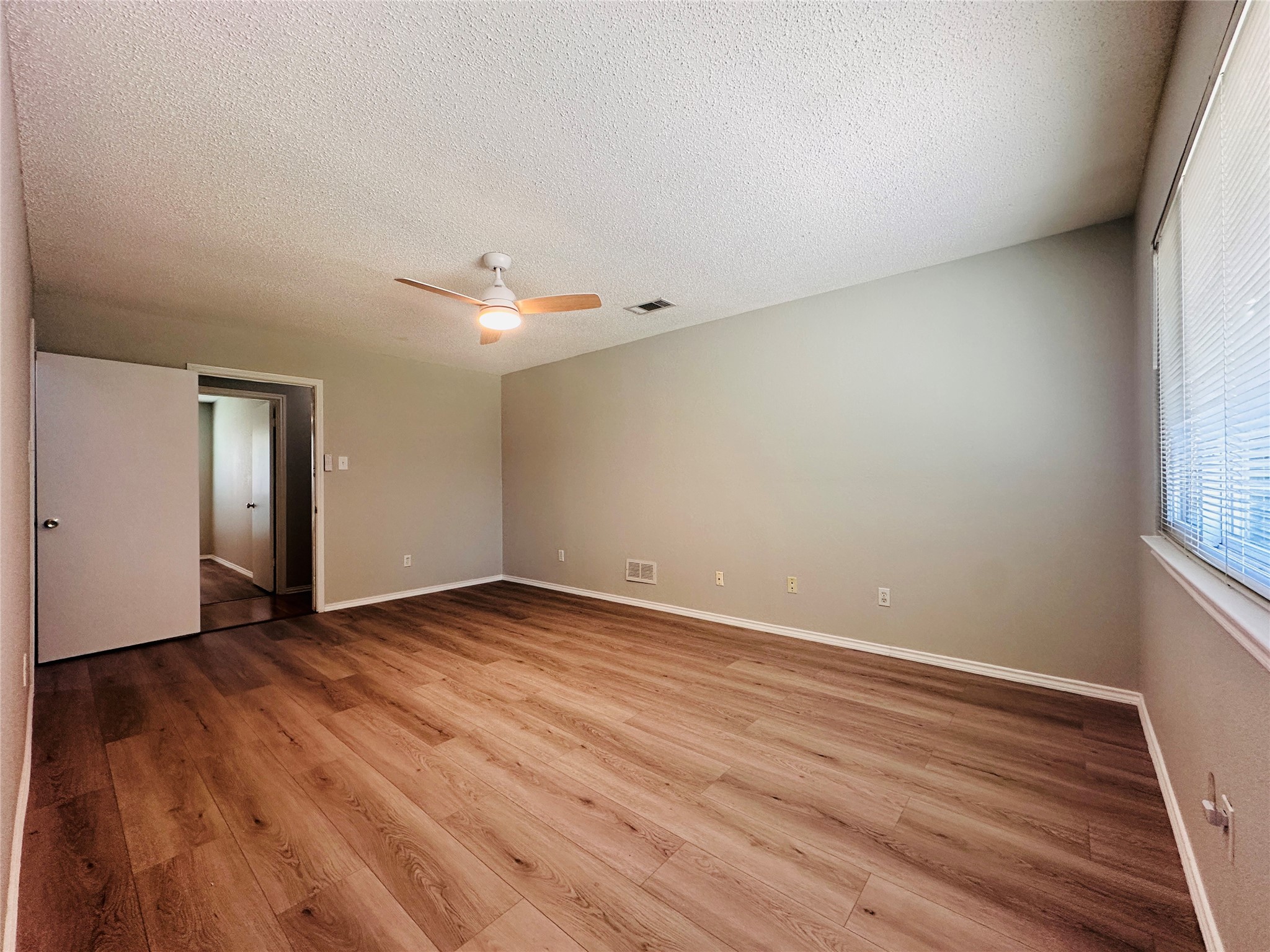 3117 Kingswood Drive Garland TX 75040