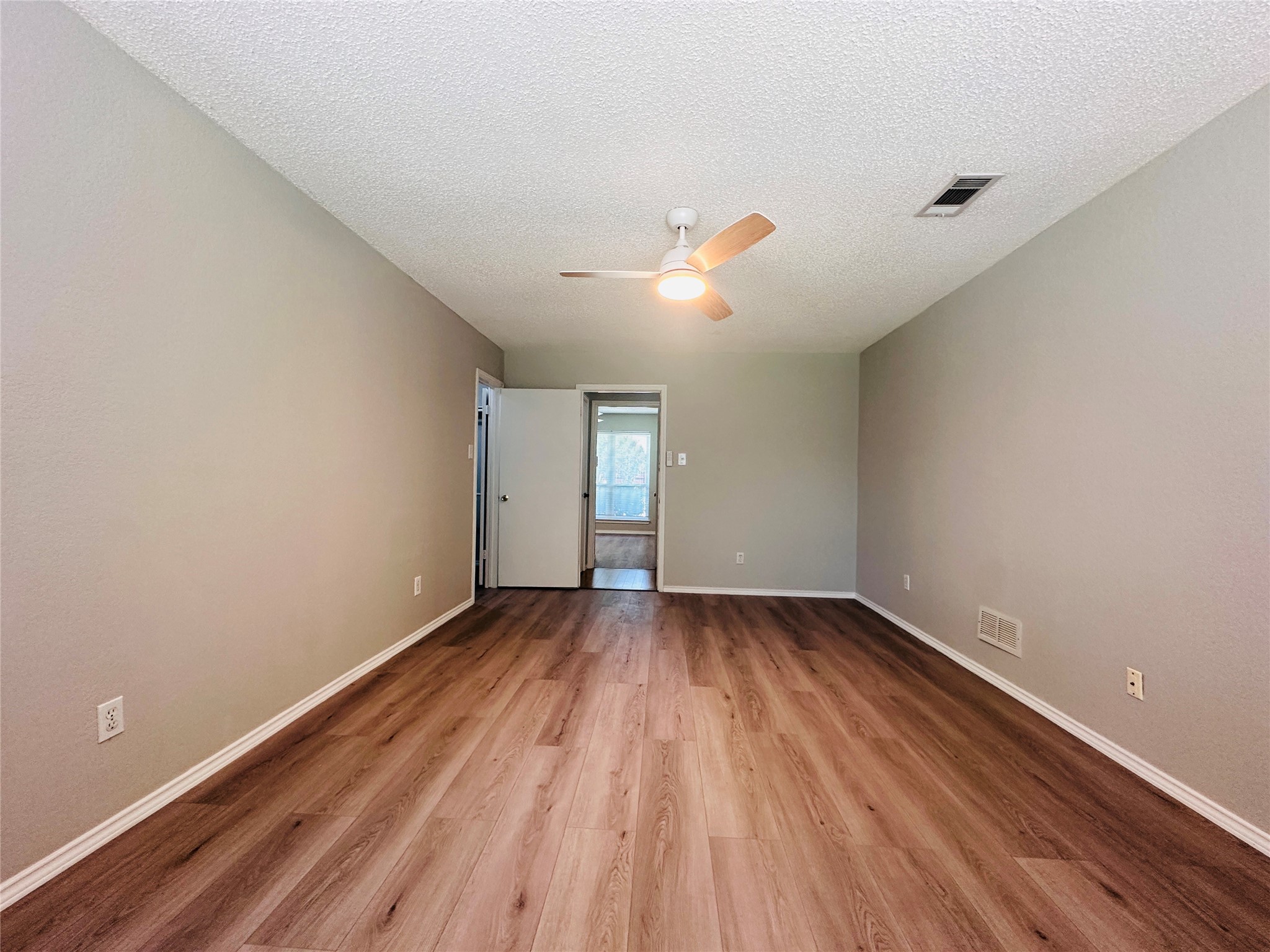 3117 Kingswood Drive Garland TX 75040