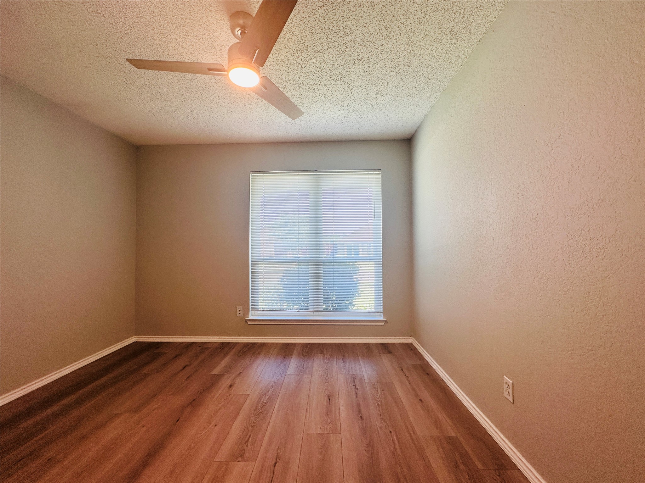 3117 Kingswood Drive Garland TX 75040