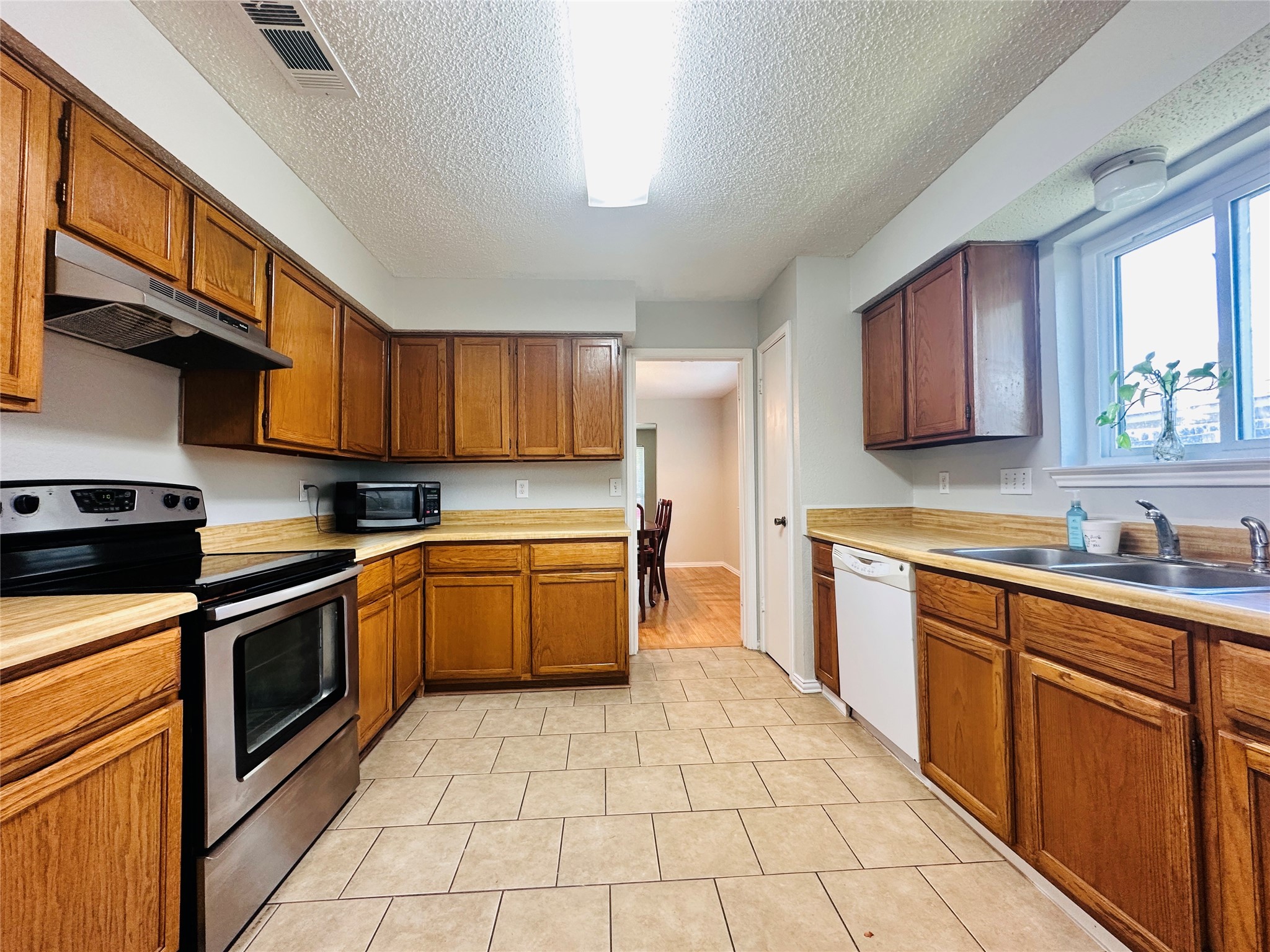 3117 Kingswood Drive Garland TX 75040