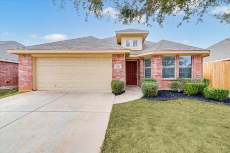 909 Loftin Street Crowley TX 76036