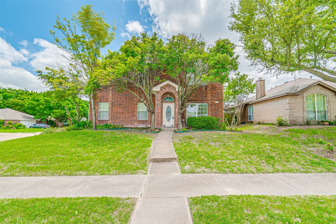 1017 Woodall Drive Cedar Hill TX 75104