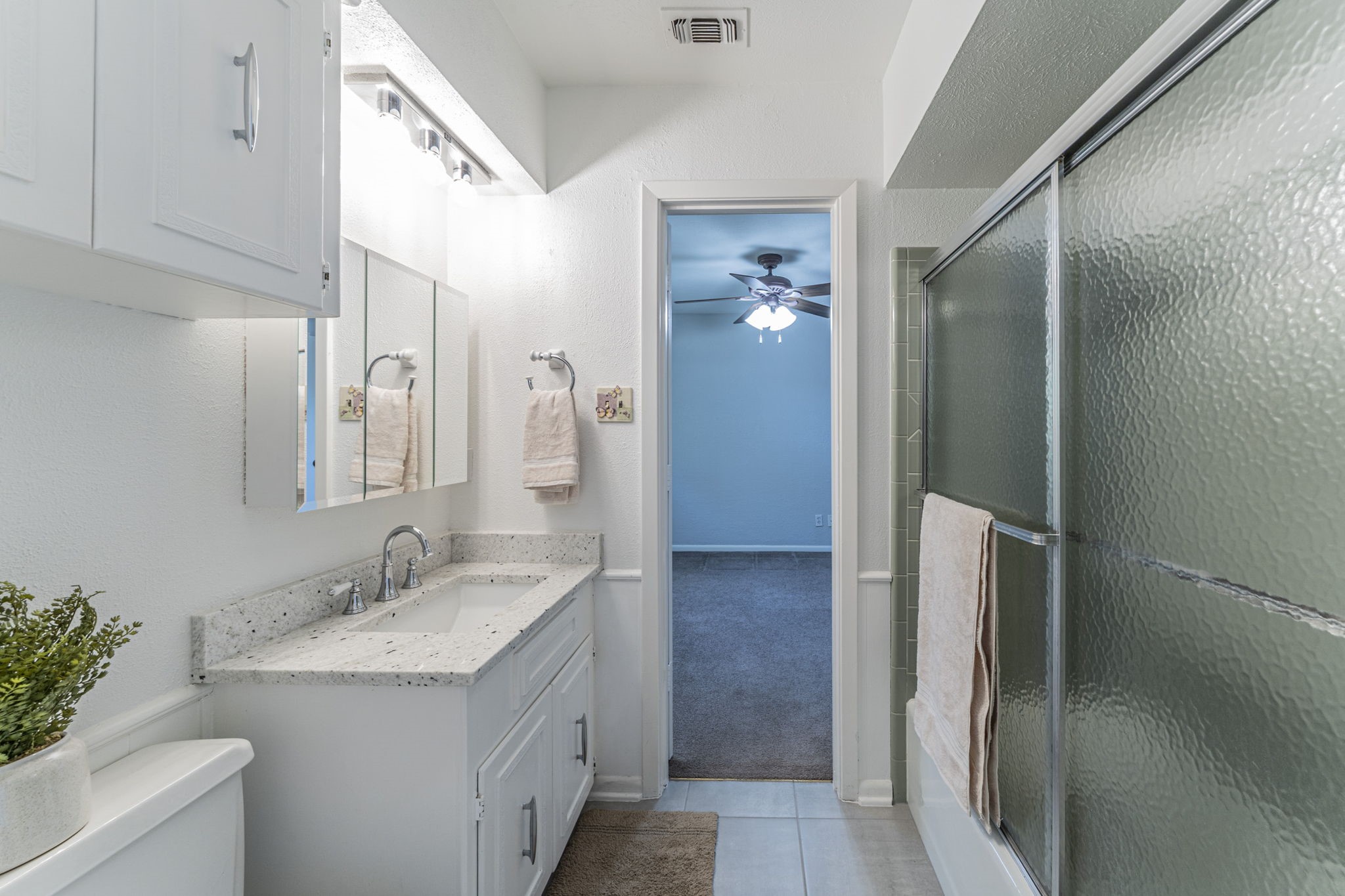 2422 Greenwood Drive Grand Prairie TX 75050