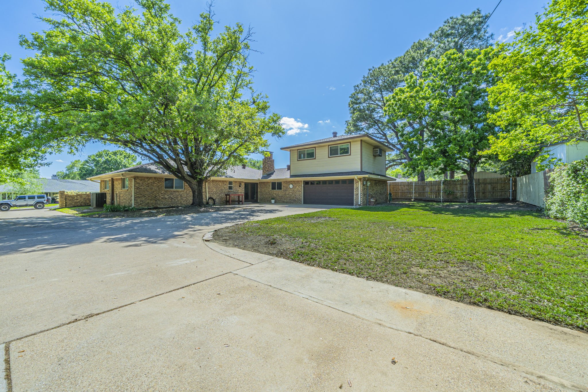 2422 Greenwood Drive Grand Prairie TX 75050