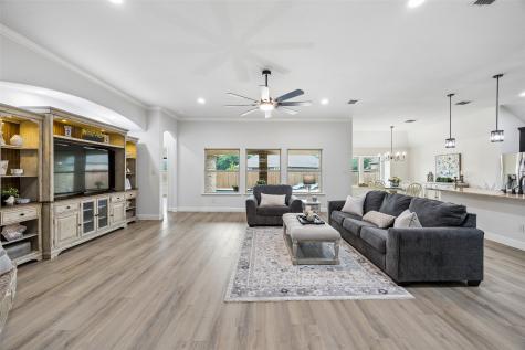217 Hawks Ridge Trail Burleson TX 76028