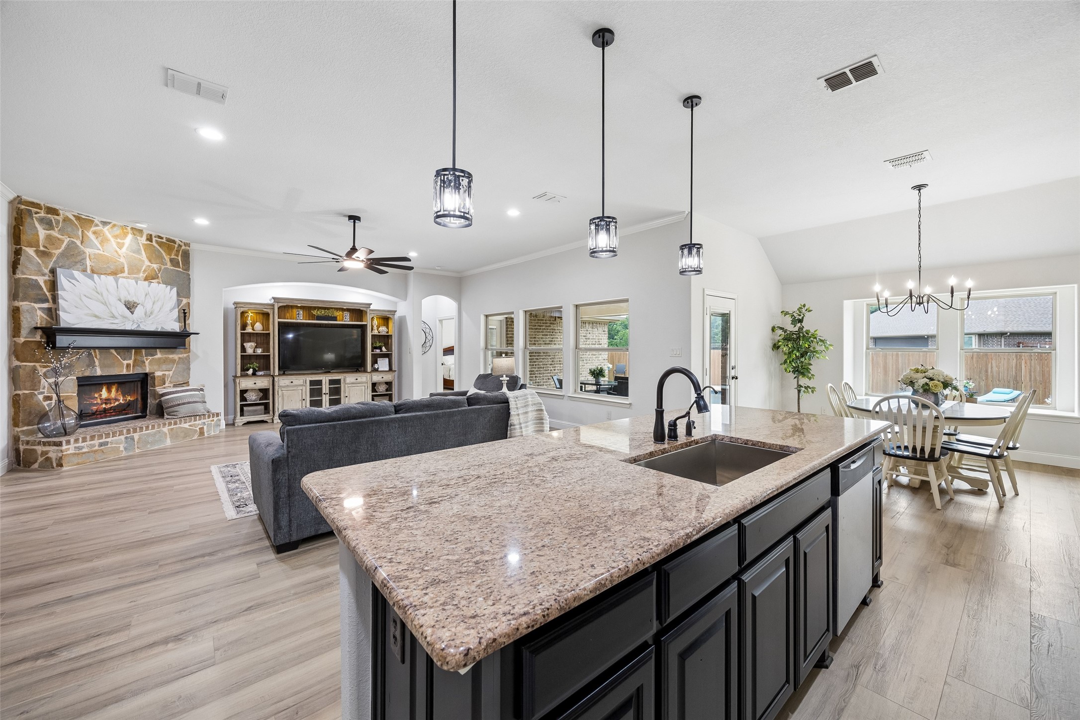 217 Hawks Ridge Trail Burleson TX 76028