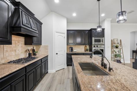 217 Hawks Ridge Trail Burleson TX 76028