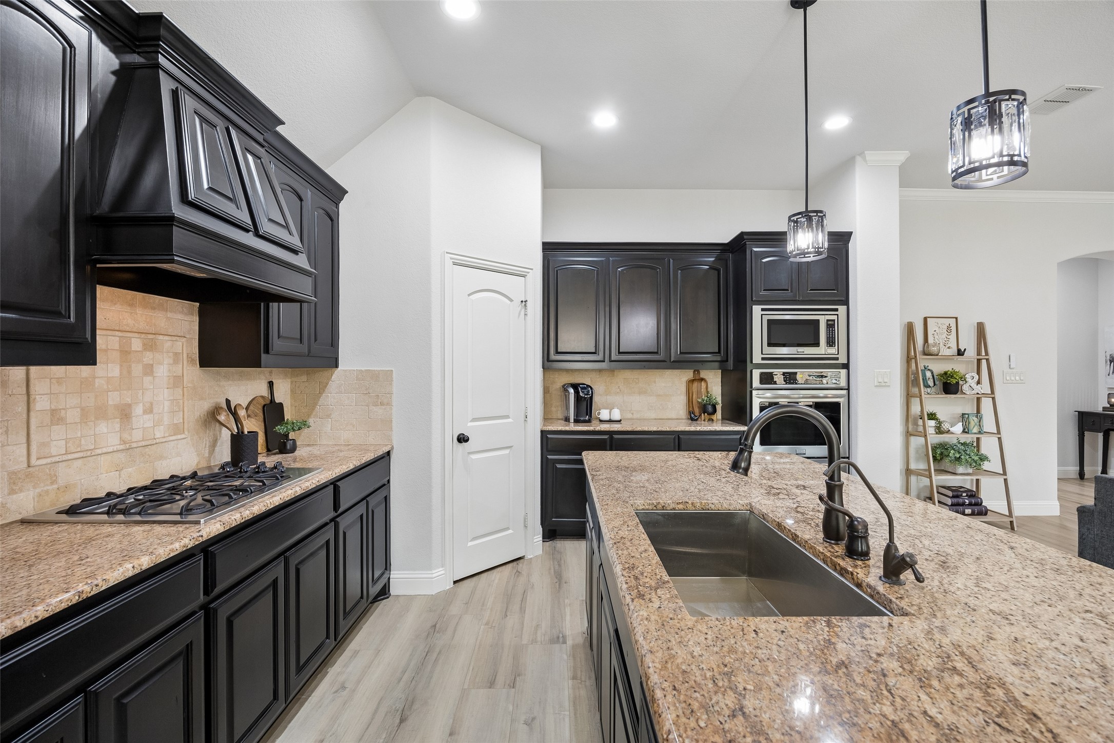 217 Hawks Ridge Trail Burleson TX 76028