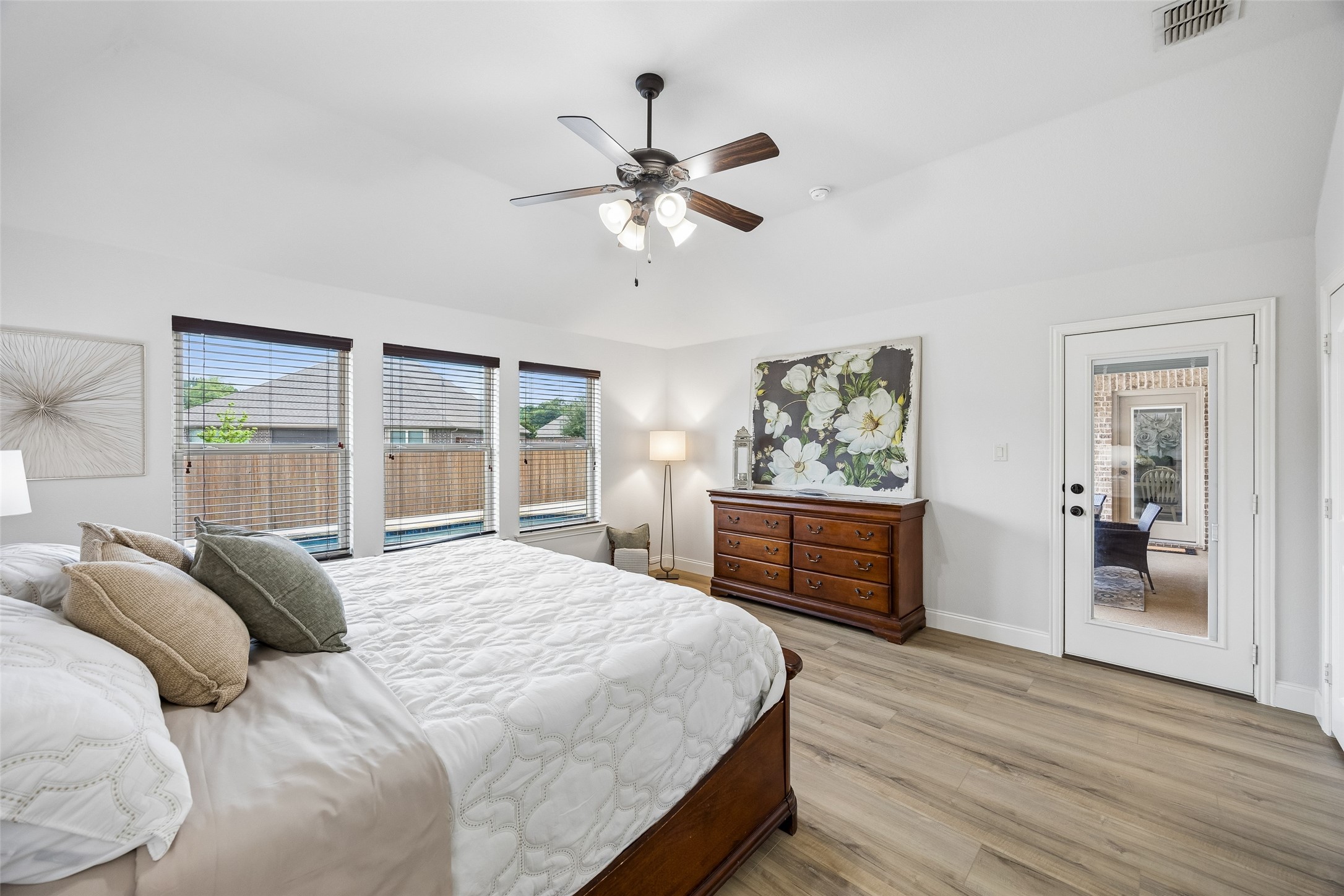 217 Hawks Ridge Trail Burleson TX 76028