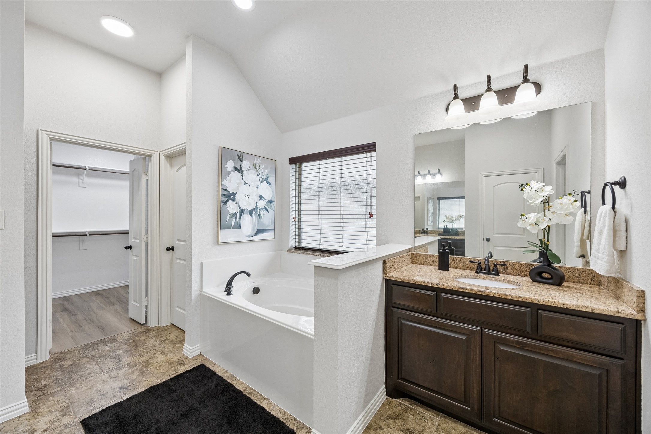 217 Hawks Ridge Trail Burleson TX 76028