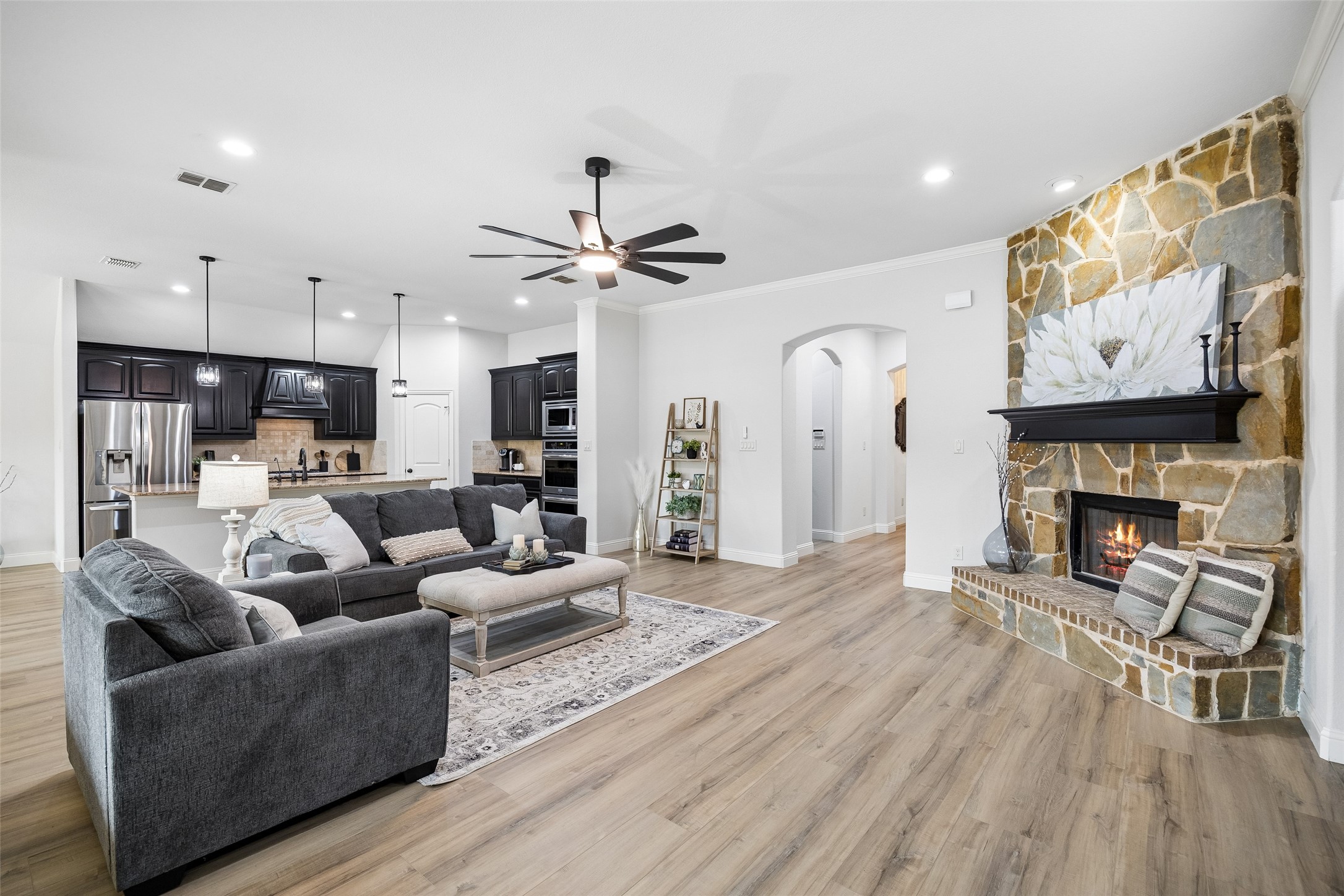 217 Hawks Ridge Trail Burleson TX 76028