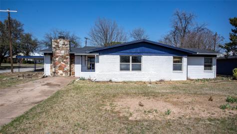 1116 W Howard Olney TX 76374