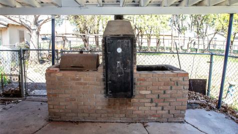 1116 W Howard Olney TX 76374