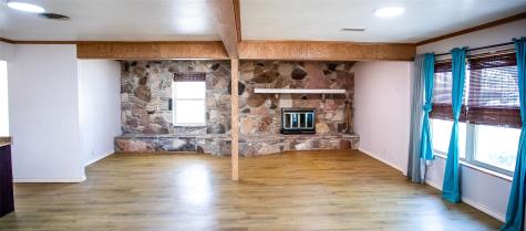 1116 W Howard Olney TX 76374