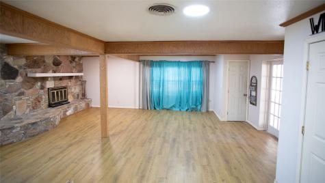 1116 W Howard Olney TX 76374