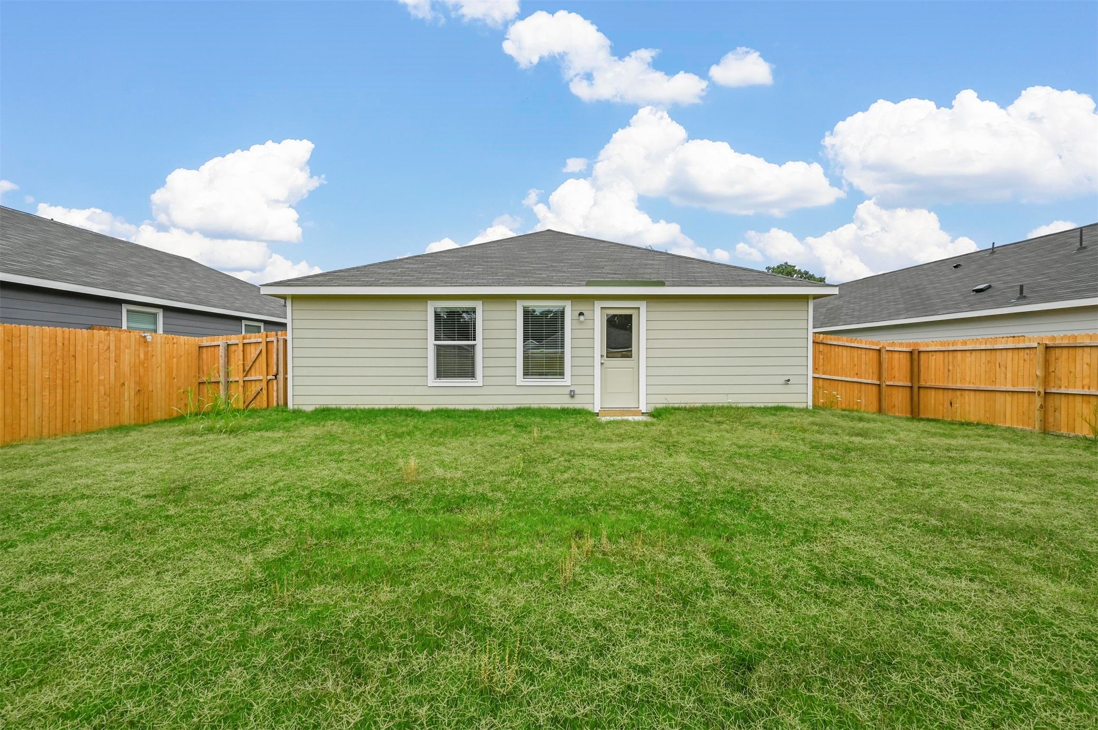 1737 Overall Lane Dallas TX 75253