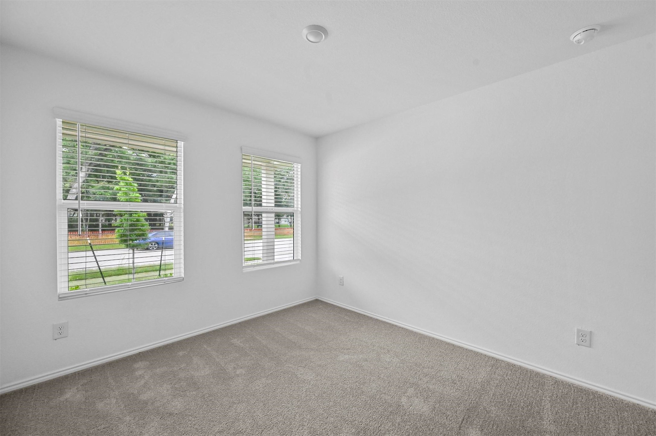 1737 Overall Lane Dallas TX 75253