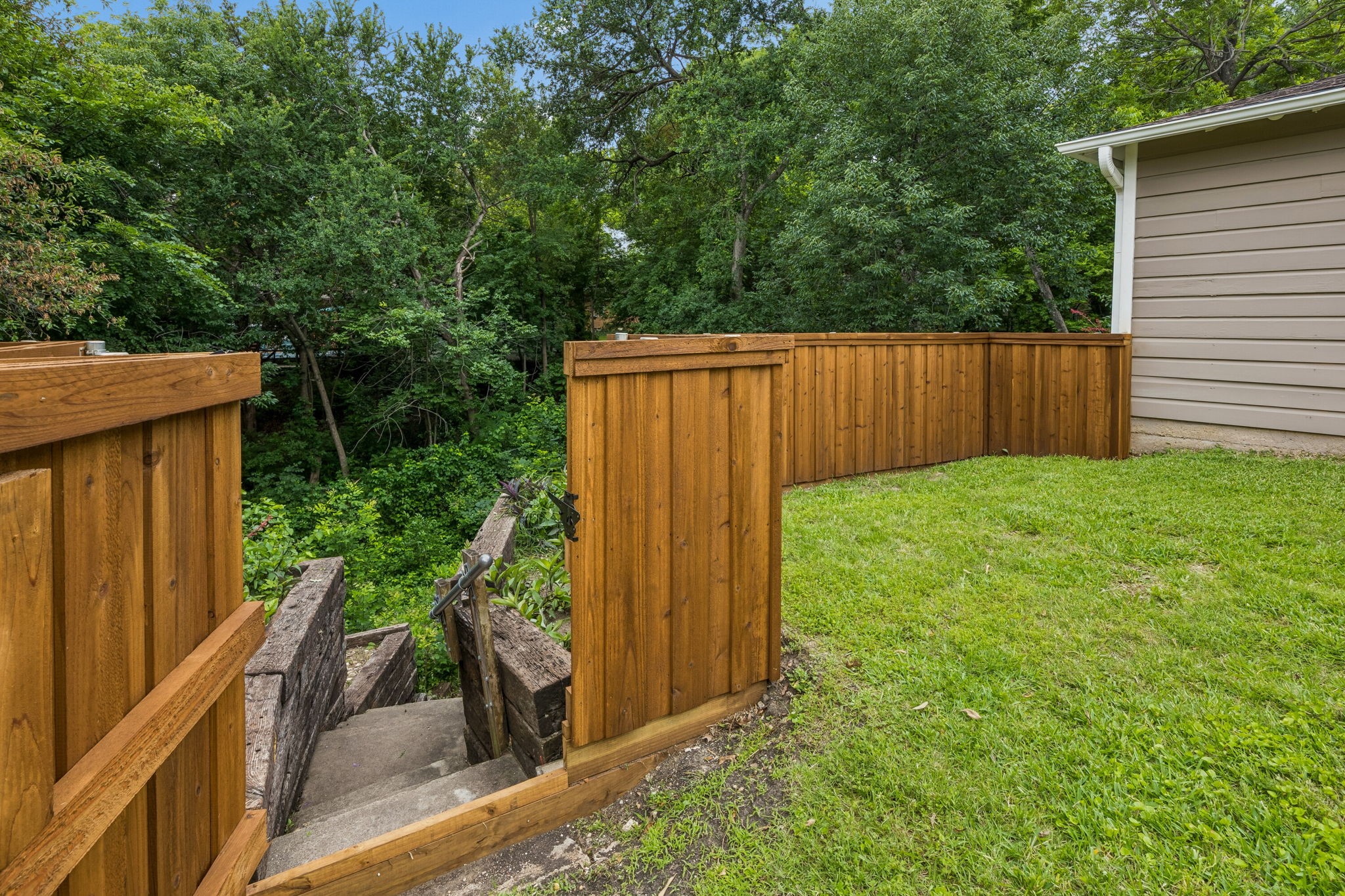 6452 Lange Circle Dallas TX 75214