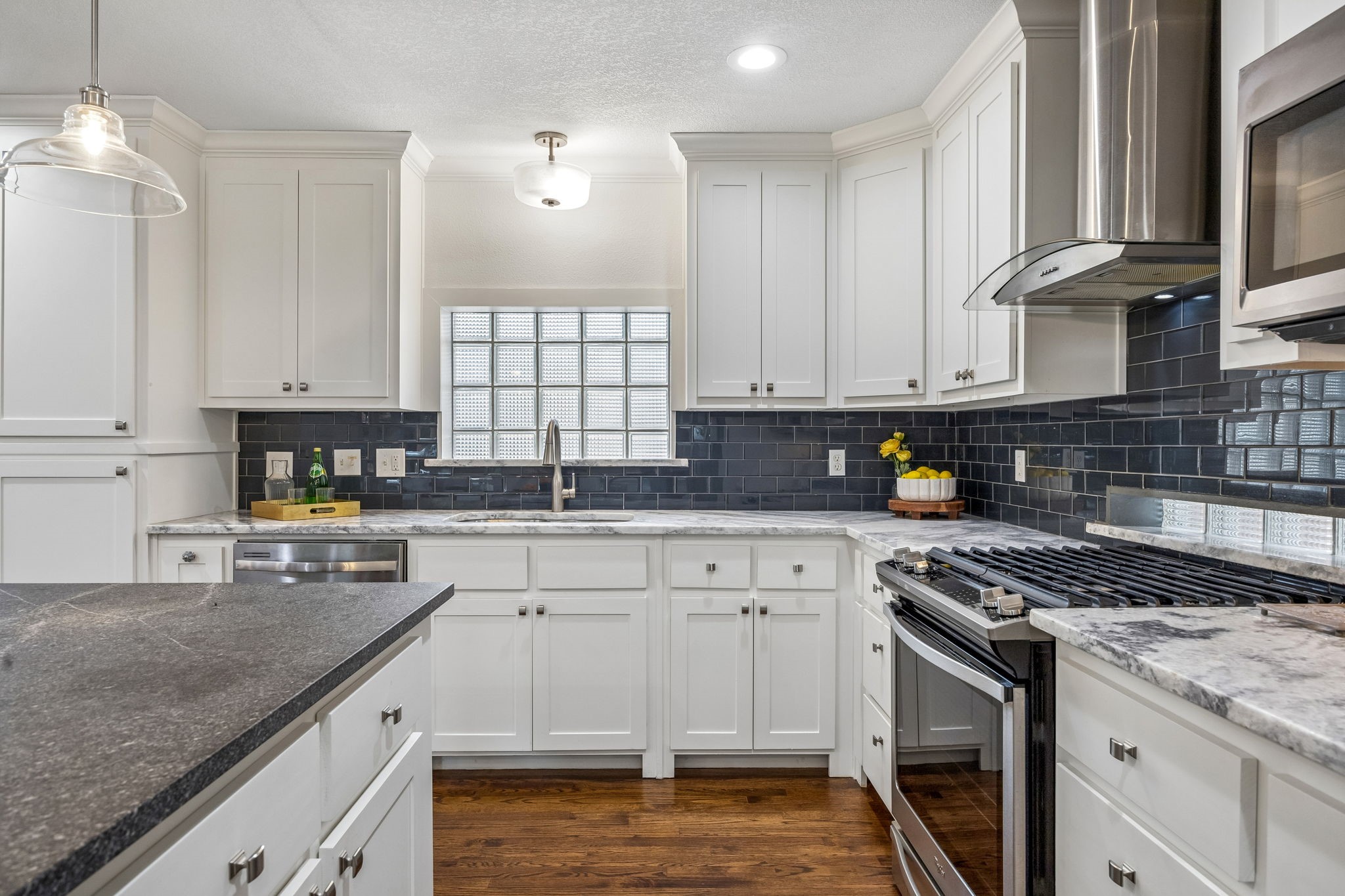 6452 Lange Circle Dallas TX 75214