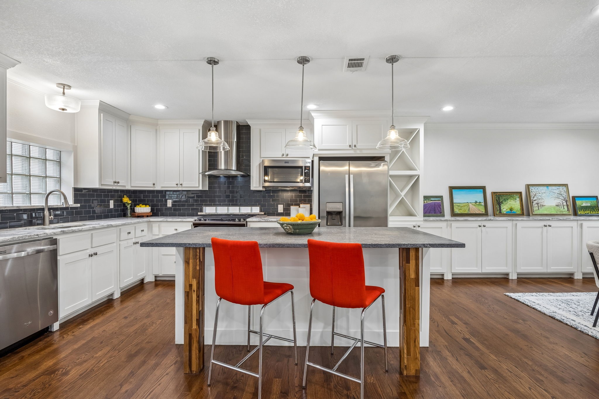 6452 Lange Circle Dallas TX 75214