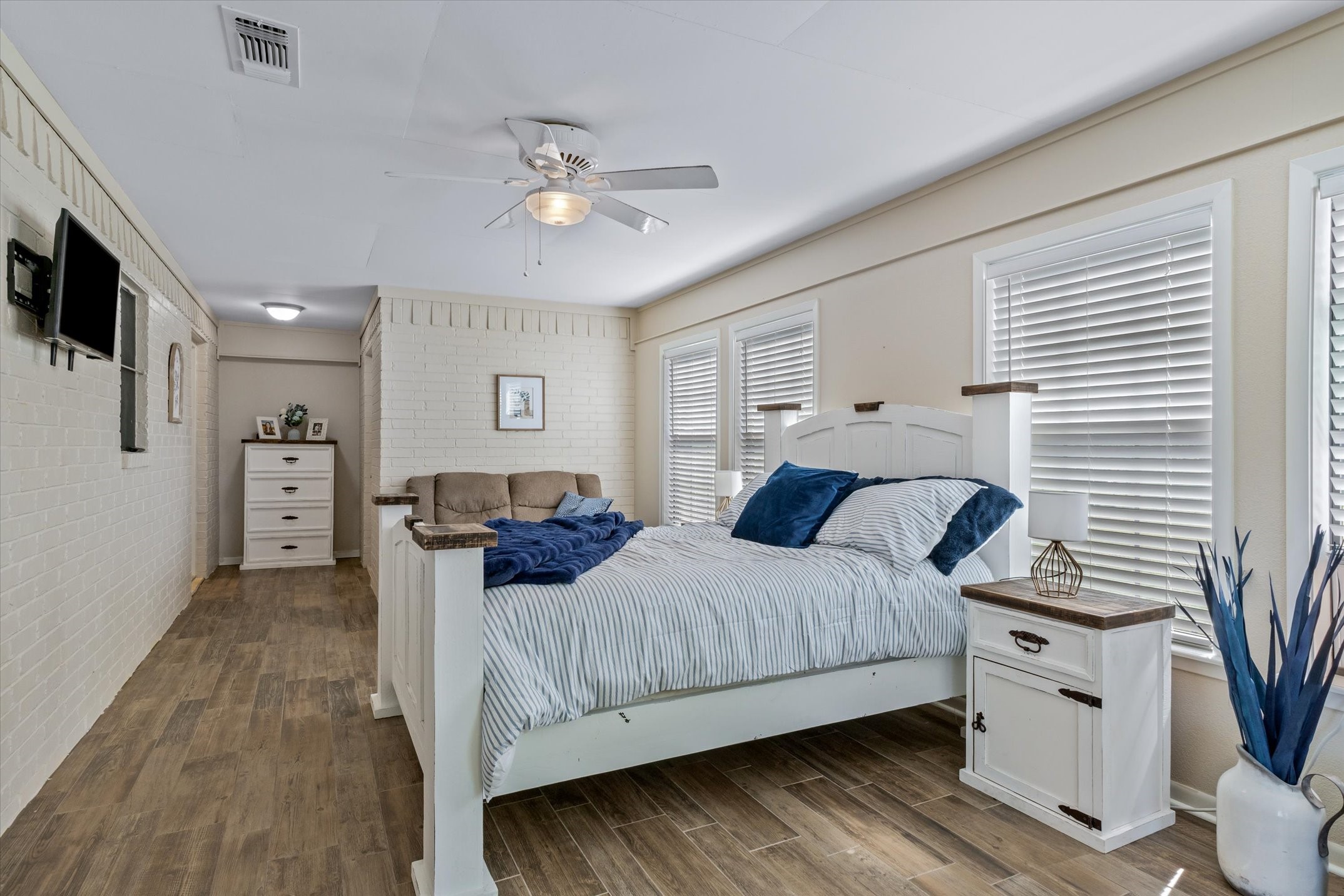 24289 State Highway 19 Canton TX 75103