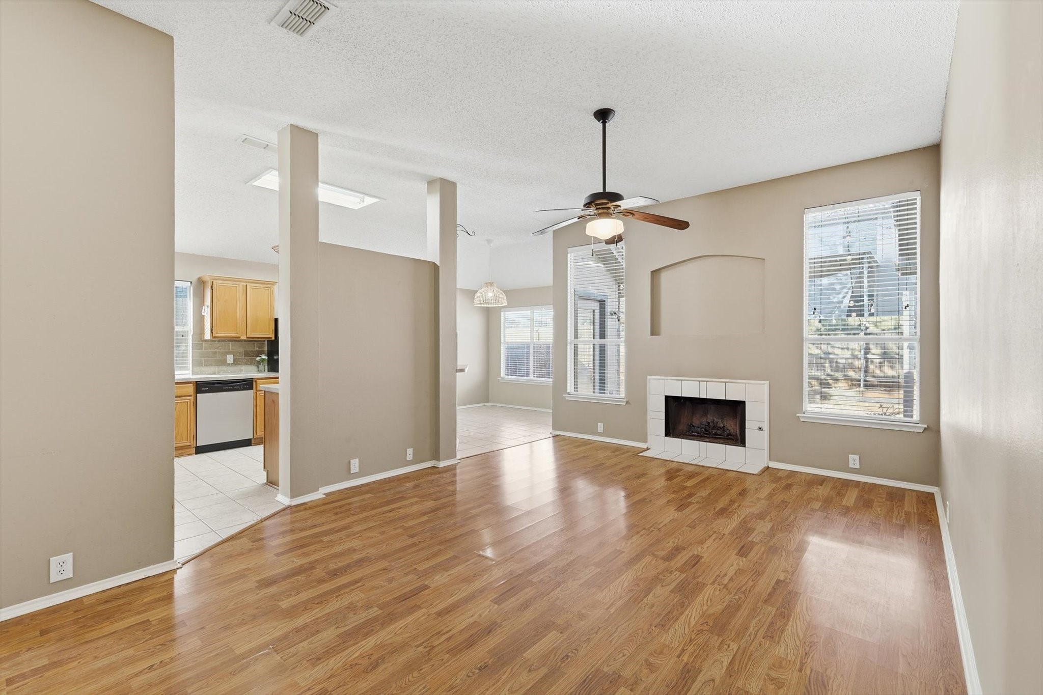739 Thousand Oaks Drive Lake Dallas TX 75065