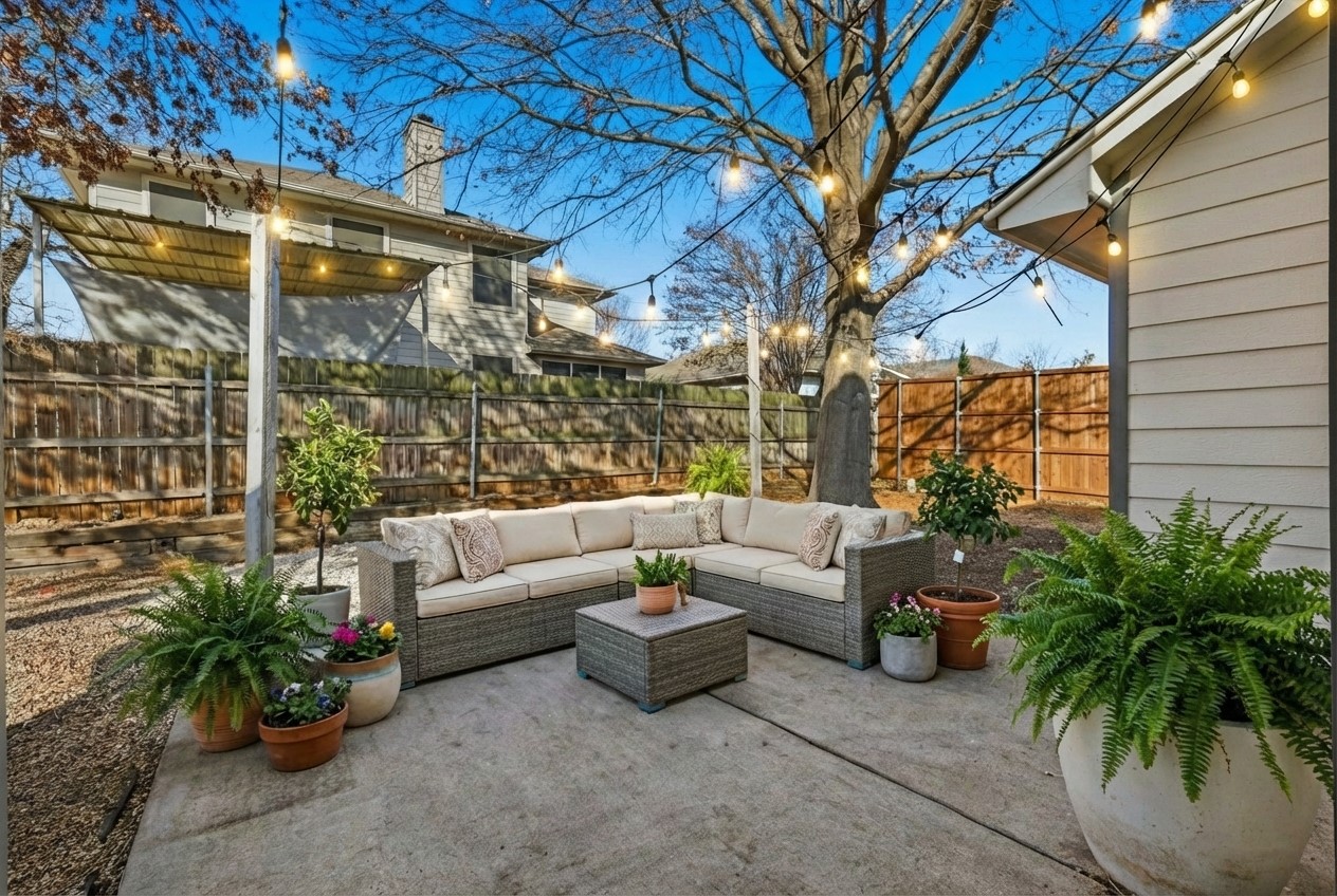 739 Thousand Oaks Drive Lake Dallas TX 75065