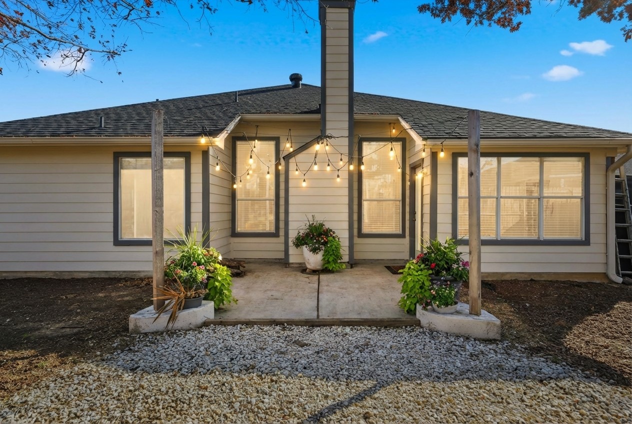739 Thousand Oaks Drive Lake Dallas TX 75065