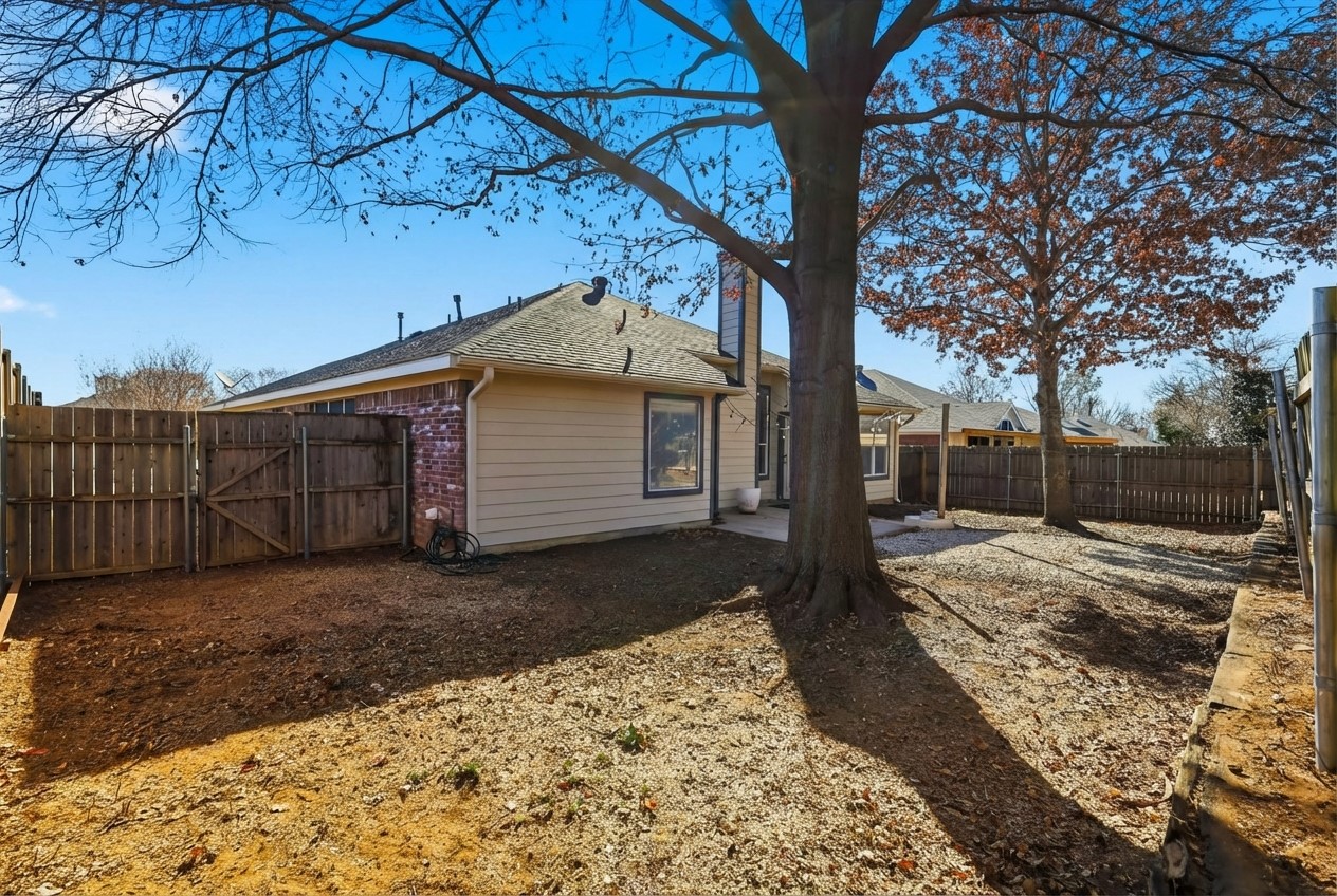 739 Thousand Oaks Drive Lake Dallas TX 75065