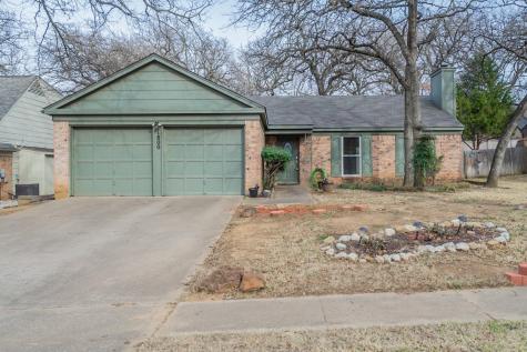 1800 Chittam Drive Euless TX 76039