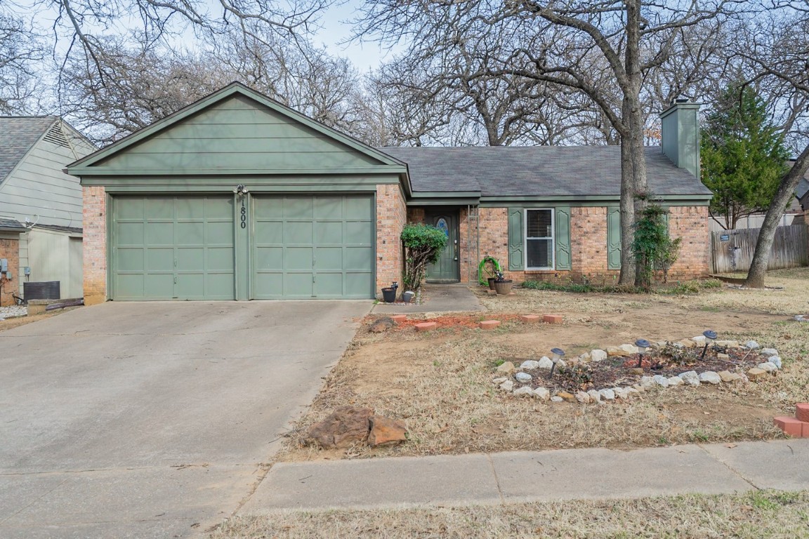 1800 Chittam Drive Euless TX 76039