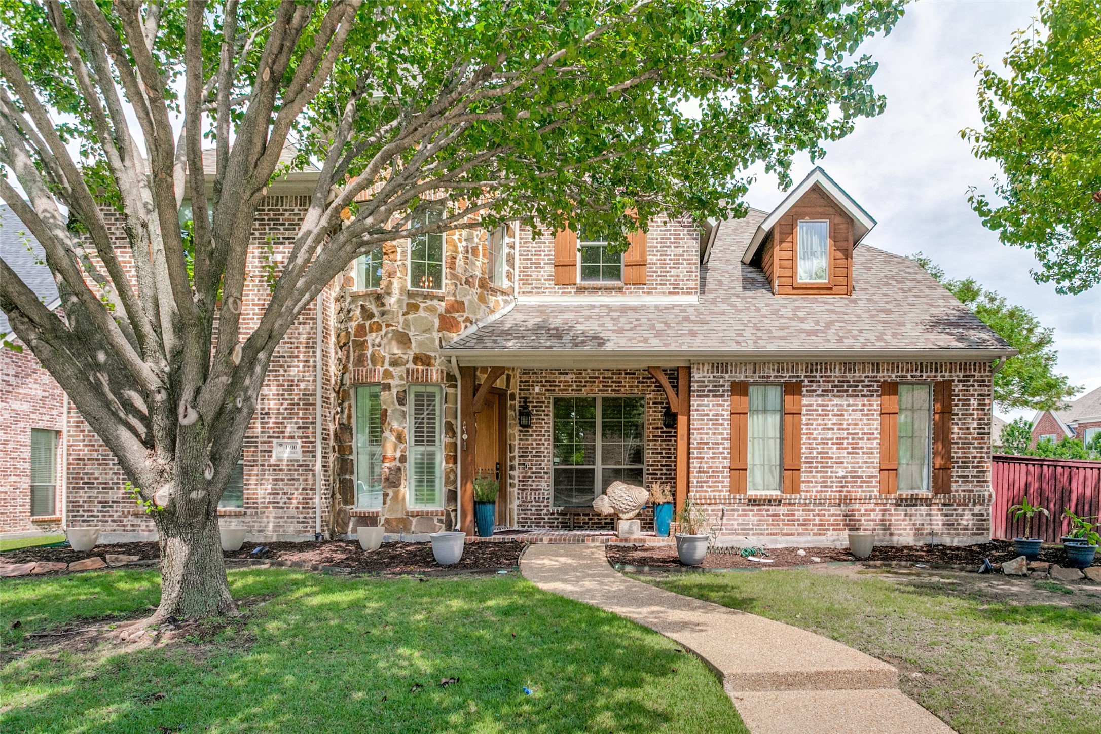 1910 Natchez Trace Allen TX 75013
