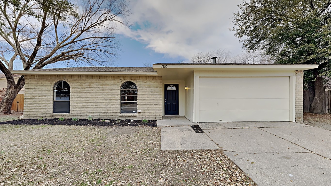 7200 Stonewall Road Forest Hill TX 76140