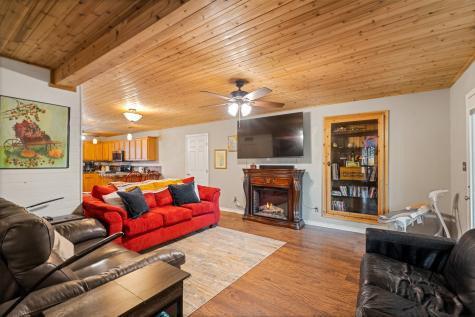 243 Autumn Wood Trail Gun Barrel City TX 75156