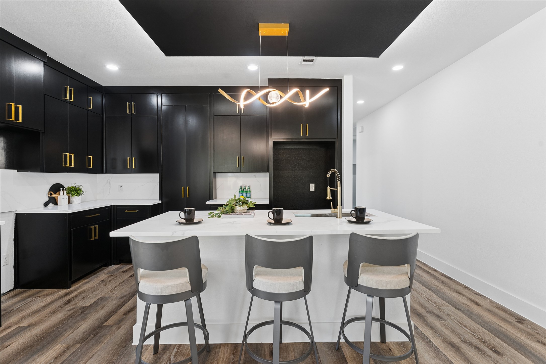 2939 Alaska Avenue Dallas TX 75216